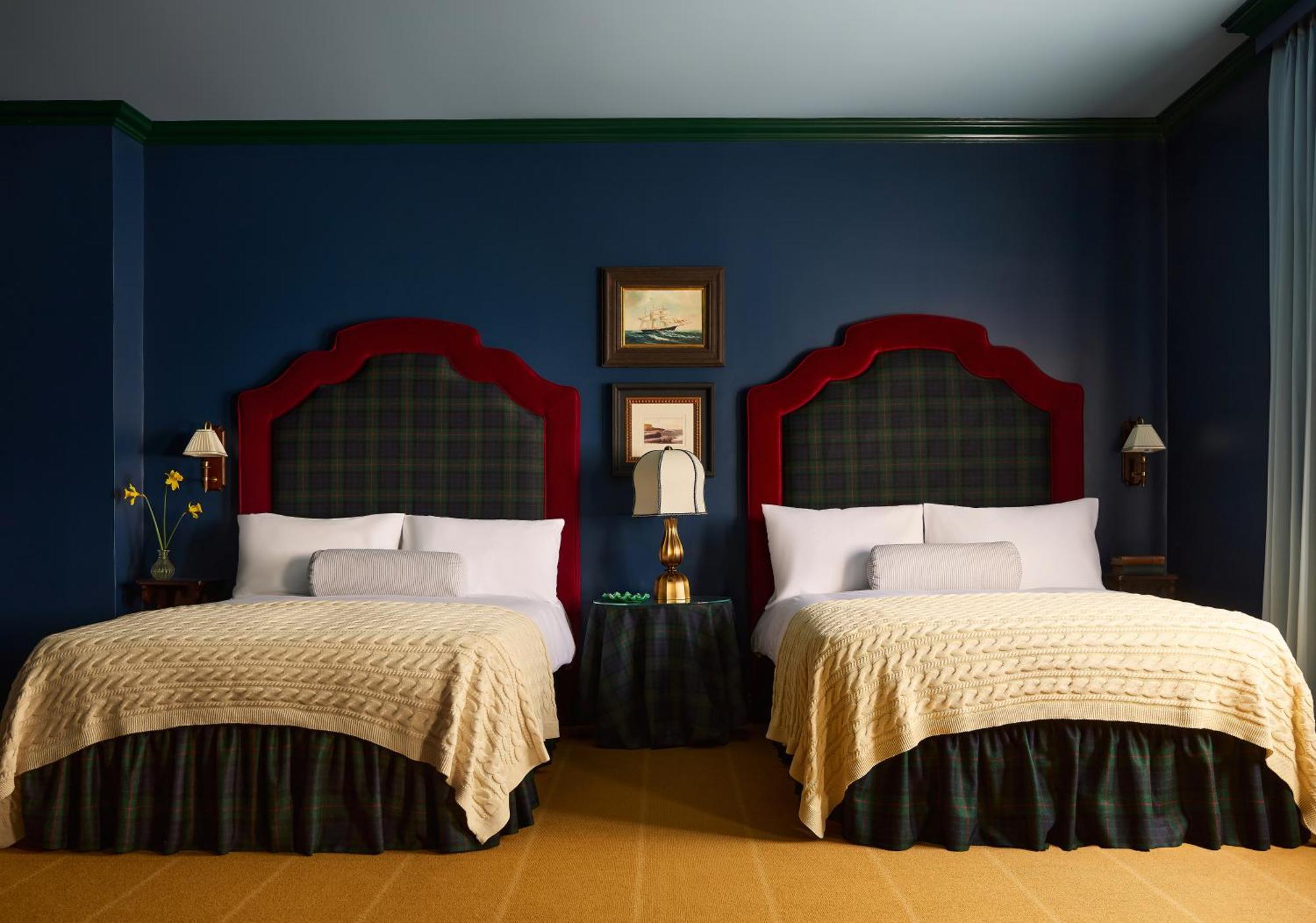 Adelphi 5*